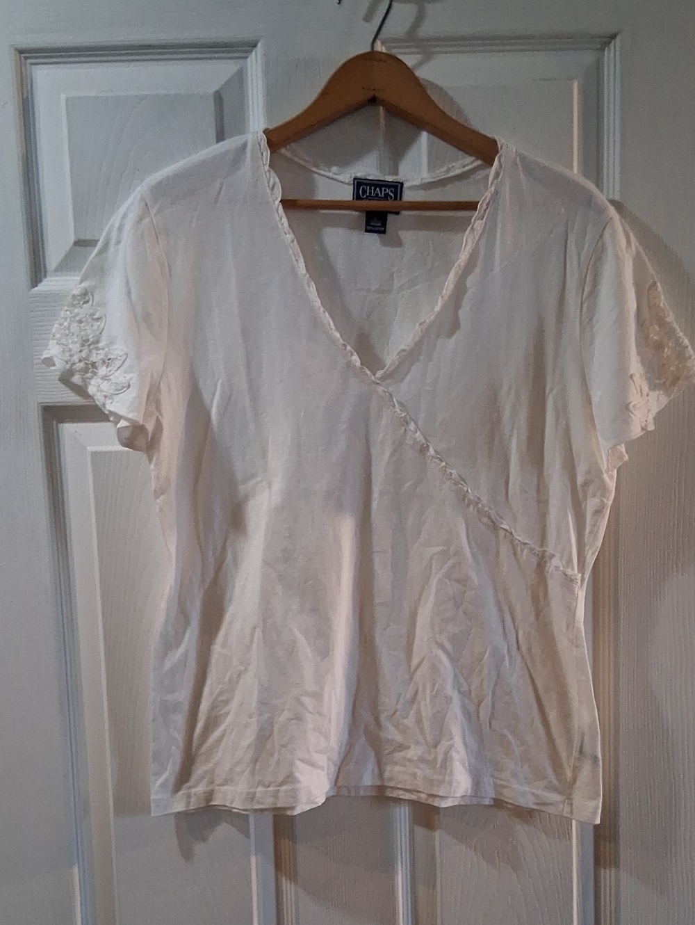 Chaps Women's Cream V-Neck Wrap Short Sleeve Top Lace Accents On Sleeves